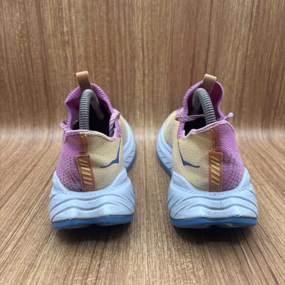 Hoka One One Women’s Carbon X 3  Pink Blue Size 7.5 B Running Sneakers - Picture 2 of 9